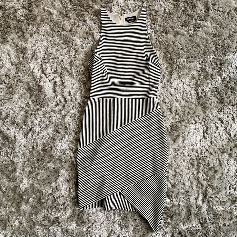 Bebe NWOT Black & White Racerback Dress Size XS - Picture 4 of 8